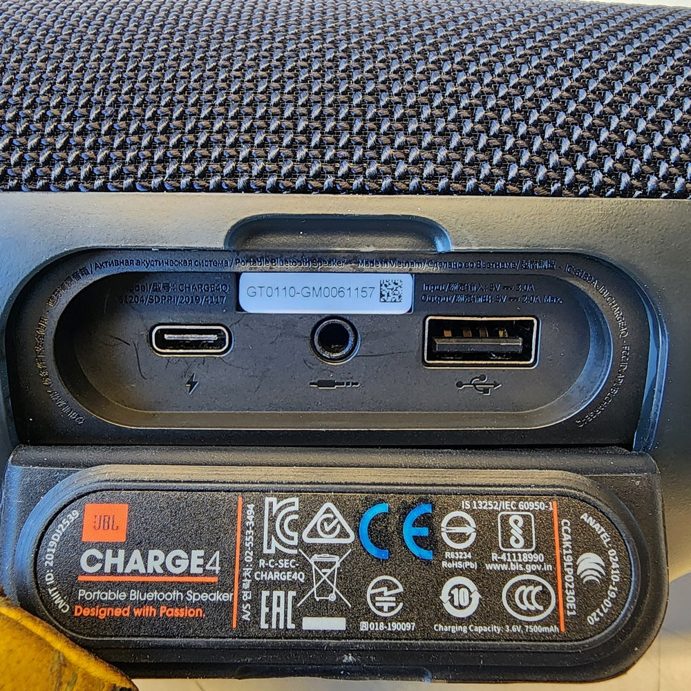 Jbl Charge 4-Waterproof Portable Bluetooth Speaker Jbl Charge 4-Waterproof Portable Bluetooth Speaker